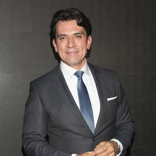 Saludo  de Jorge Salinas