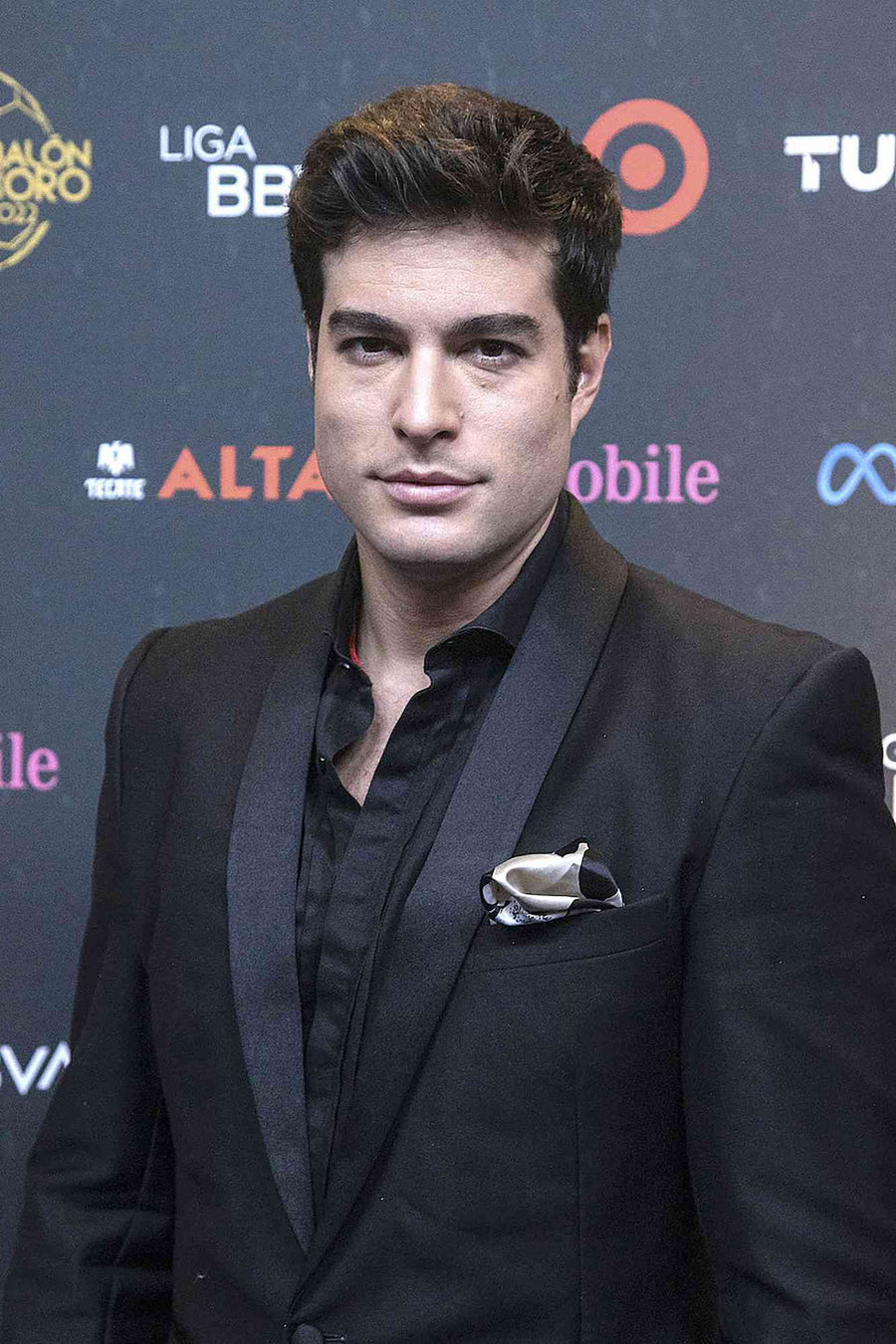 Saludo  de Danilo Carrera