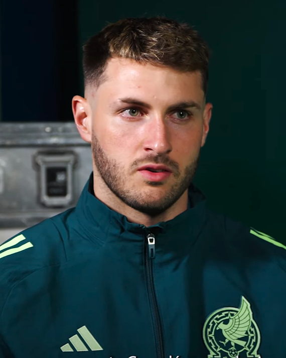 Saludo de Santi Giménez