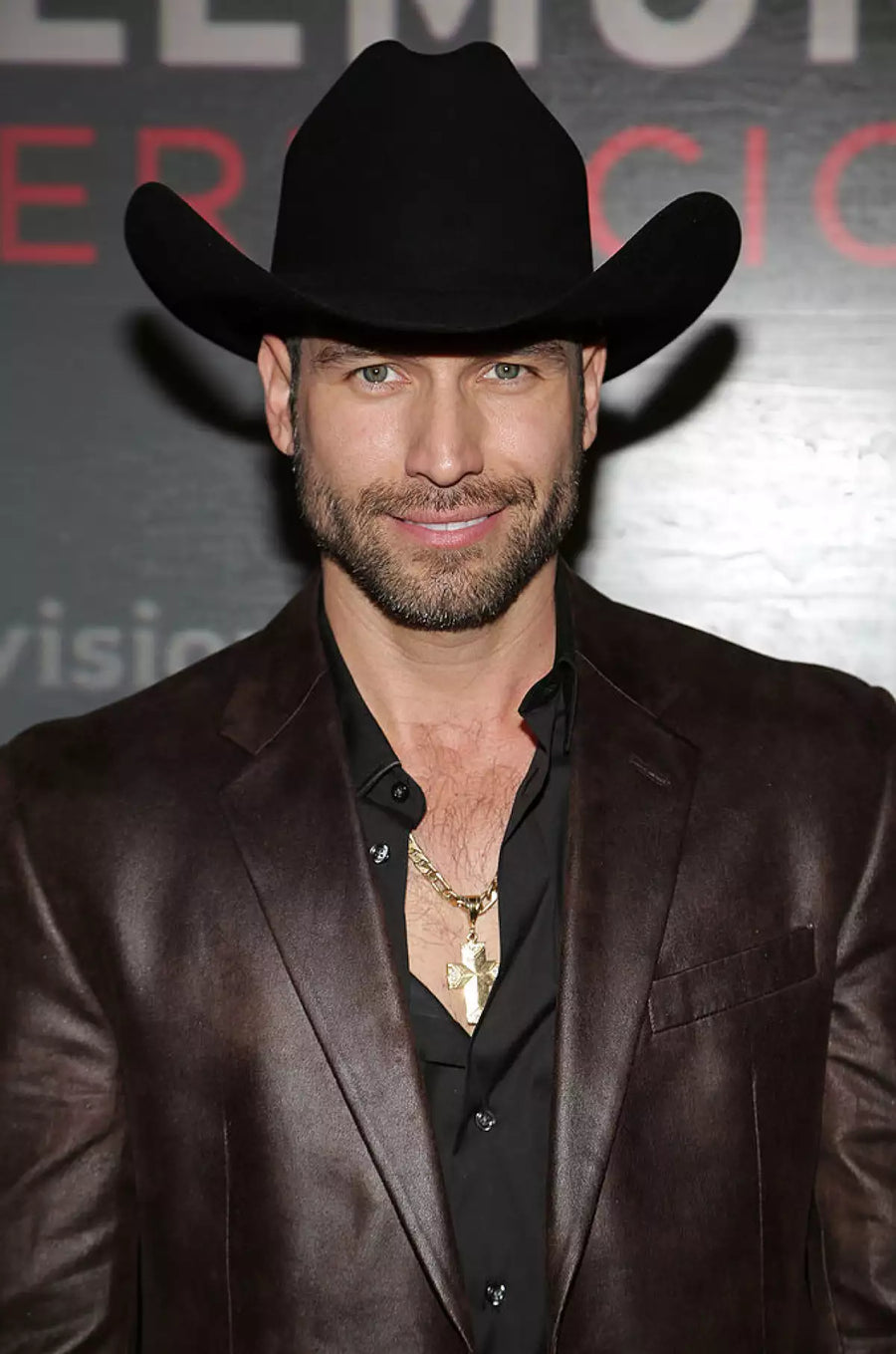 Saludo  de Rafael Amaya